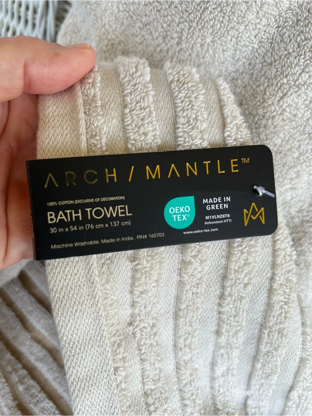 Arch/ Mantle plush cream